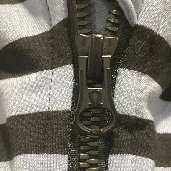 Lululemon Womens Forme Jacket Size 8 Black Lilac Striped Sea Stripe Polar Haze - Picture 10 of 10